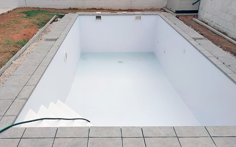 Pisina paneles acero y lamina PVC